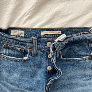 levi’s wedgie straight jeans